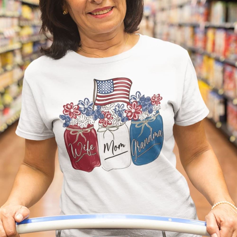 Attractive Wife Mom Grandma 4th Of July Shirt Flower American Flag 